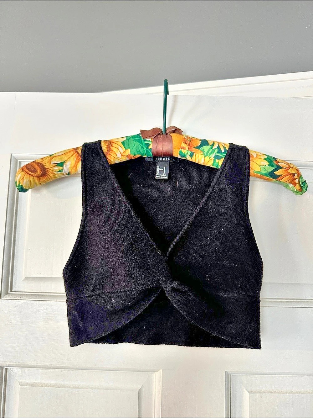 Forever 21 Black Cropped Vest